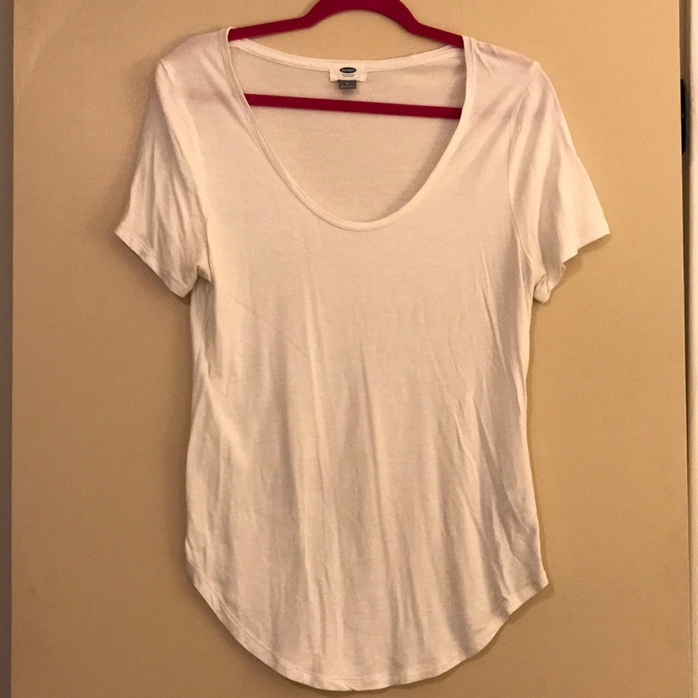 Old Navy tee